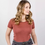 Women's Short Sleeved Tee in Merino Wool Silk Blend Women's Short Sleeved Tee in Merino Wool Silk Blend