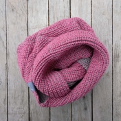 Knitted Loop Scarf in Organic Merino Wool