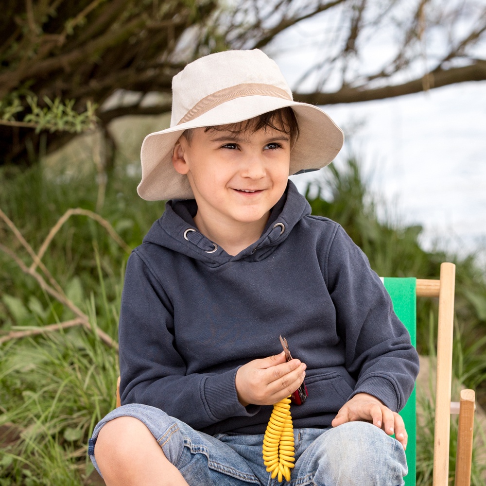 Broad-brimmed Bush Hat with UV protection | UV protection Bush-style ...